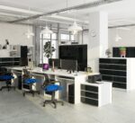 REGAŁ BIUROWY R 80 cm CLP 1 DRZWI 4 PÓŁKI BIAŁY / GRAFIT POŁYSK - obrazek 3