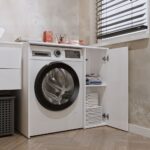 Szafka Na Pralkę Łazienkowa Z Szafką Z Drzwiami POLA NP 1D BIEL 2 Półki - obrazek 3